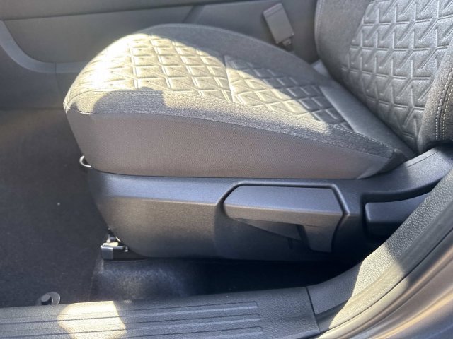New 2027 Nissan Kicks SV AWD/4WD image 18