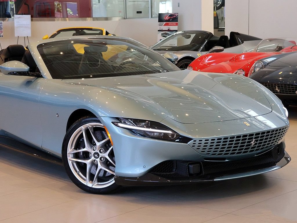 Certified 2024 Ferrari Roma Spider RWD image 30