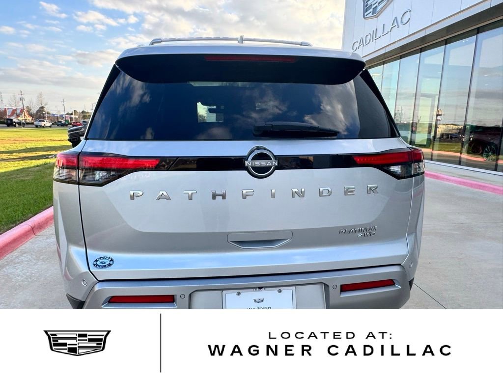 Used 2024 Nissan Pathfinder Platinum image 4