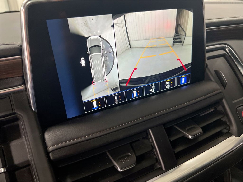 Used 2024 Chevrolet Suburban High Country image 15