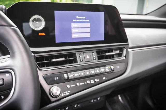 Certified 2025 Lexus ES 350 w/ Premium Package FWD image 15