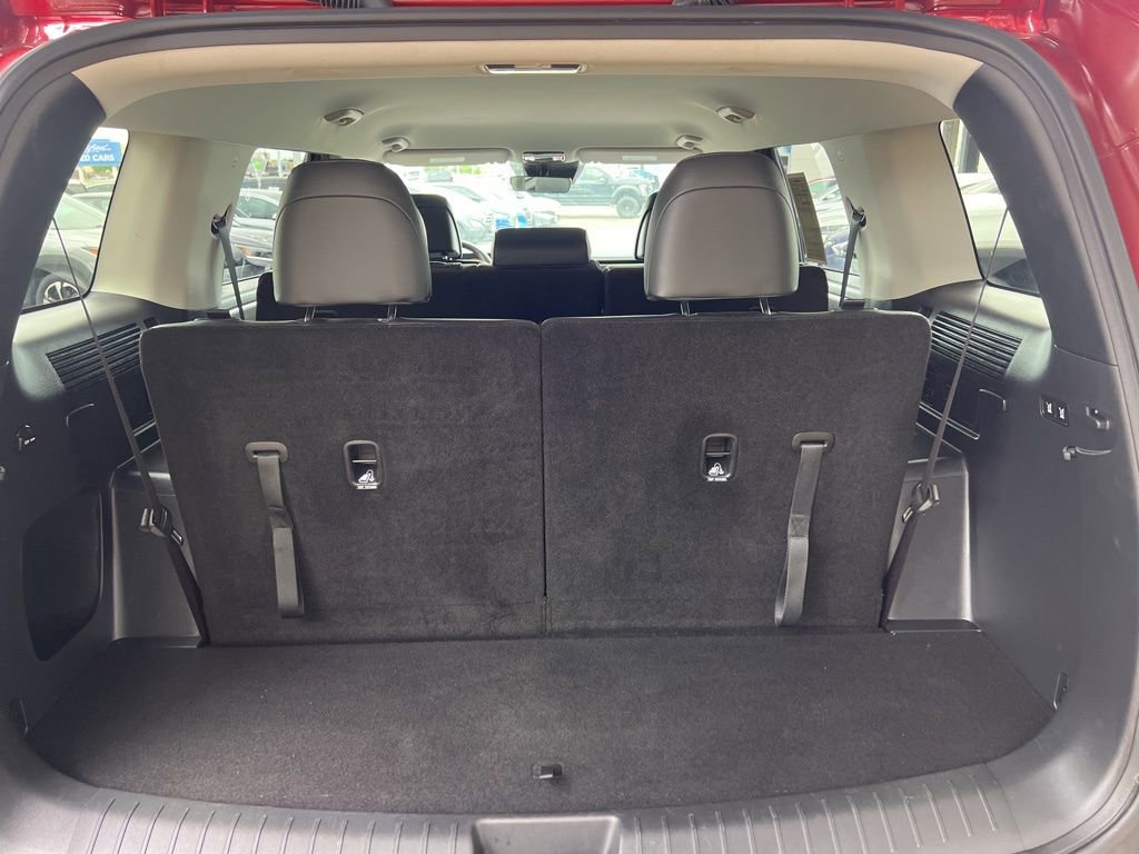 Used 2025 Hyundai Santa Fe SEL FWD image 15