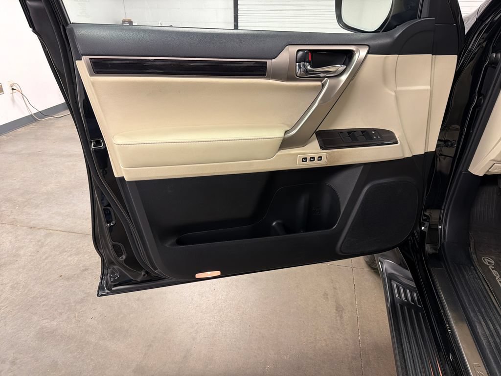Used 2021 Lexus GX 460 Premium AWD/4WD image 22
