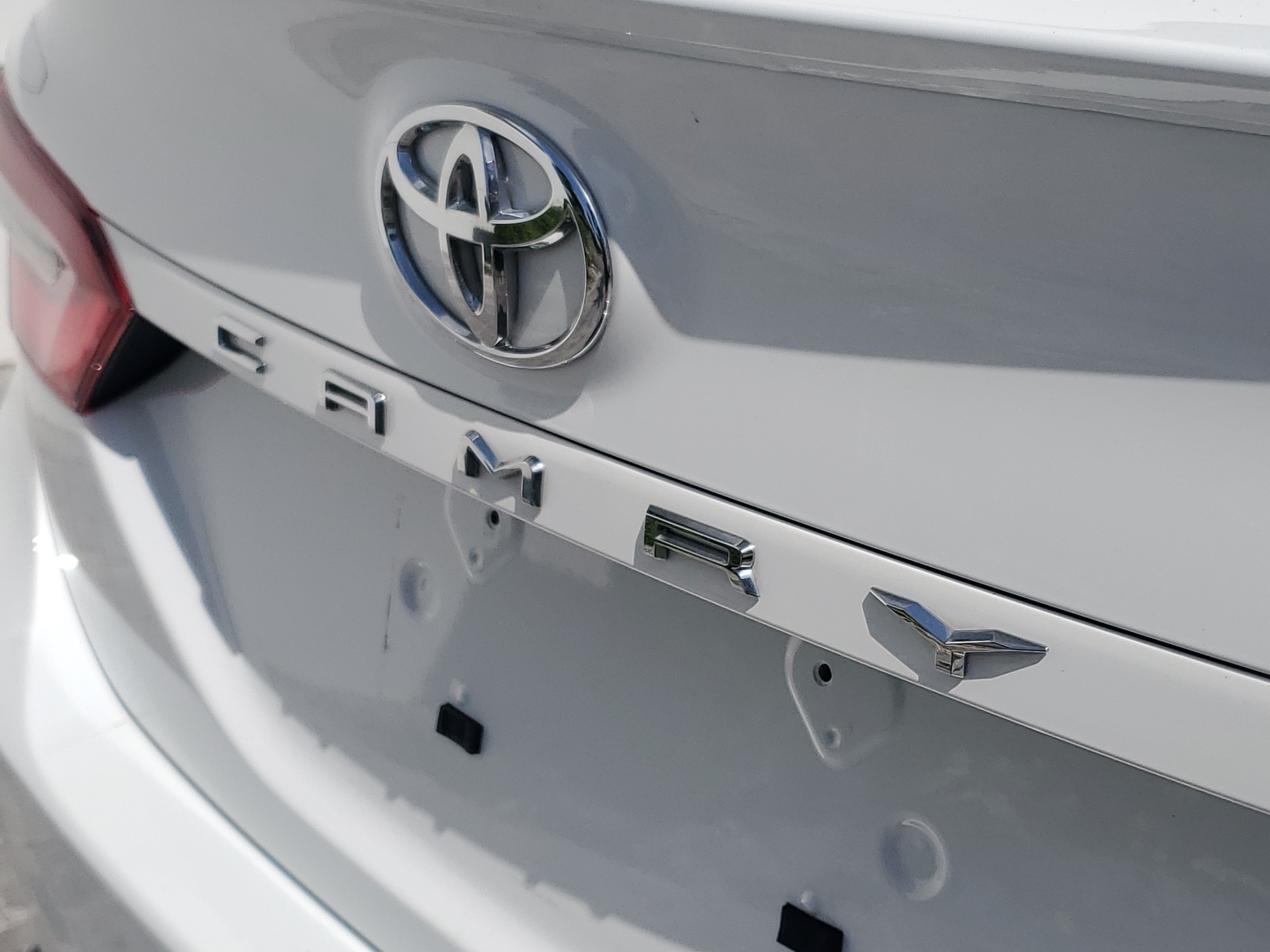 Used 2023 Toyota Camry SE FWD image 8