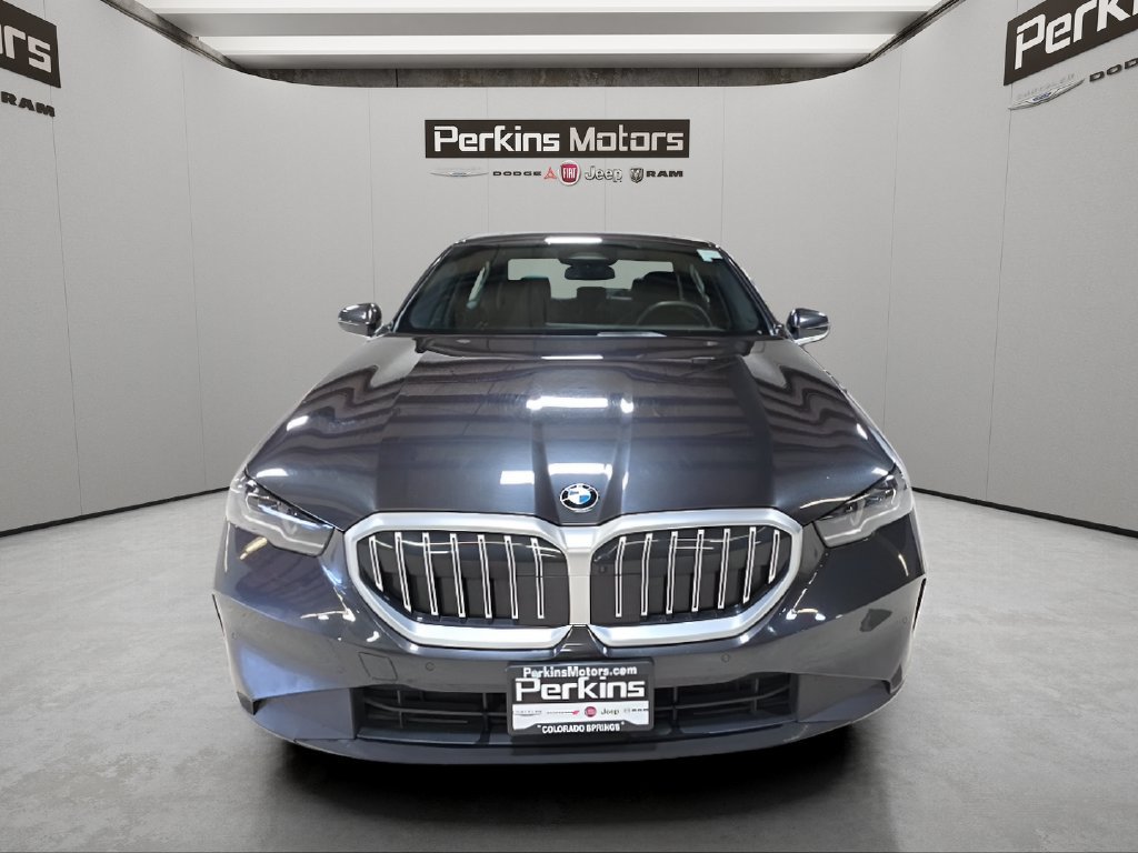 Used 2024 BMW 530i xDrive AWD/4WD image 9