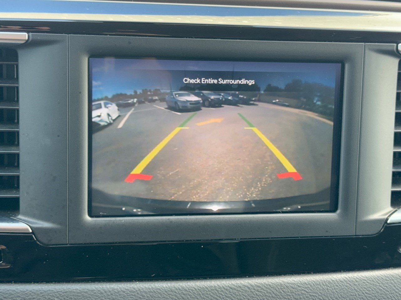 Used 2023 Chrysler Voyager LX FWD image 24