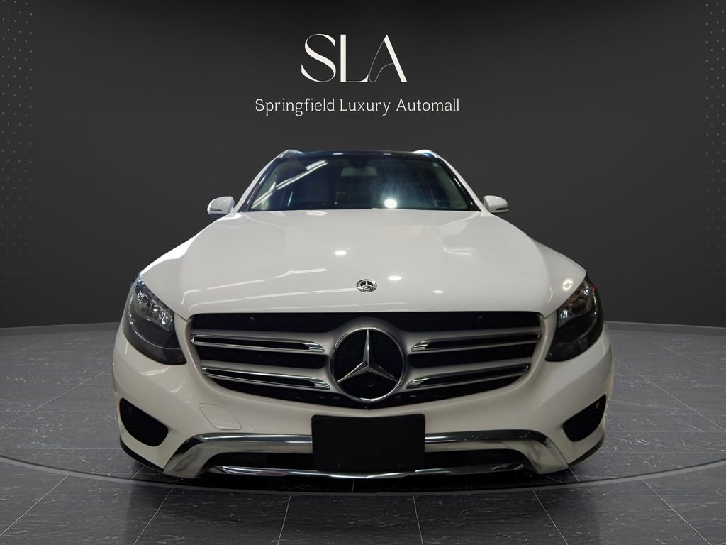 Used 2019 Mercedes-Benz GLC 300 4MATIC w/ Premium Package image 2