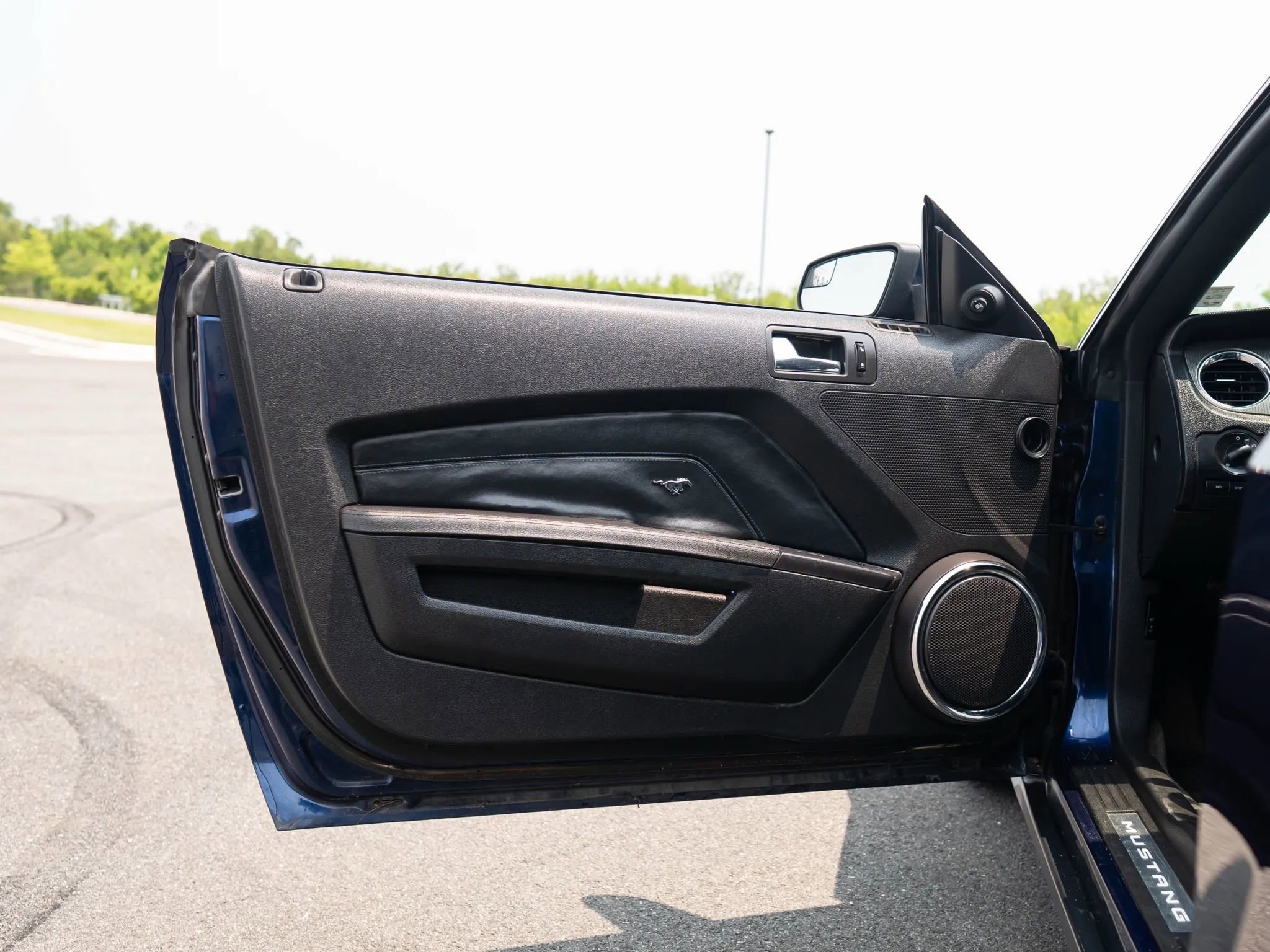 Used 2012 Ford Mustang GT Premium image 35