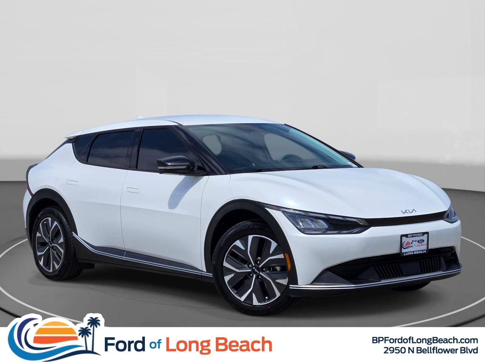 Used 2024 Kia EV6 Light RWD image 1