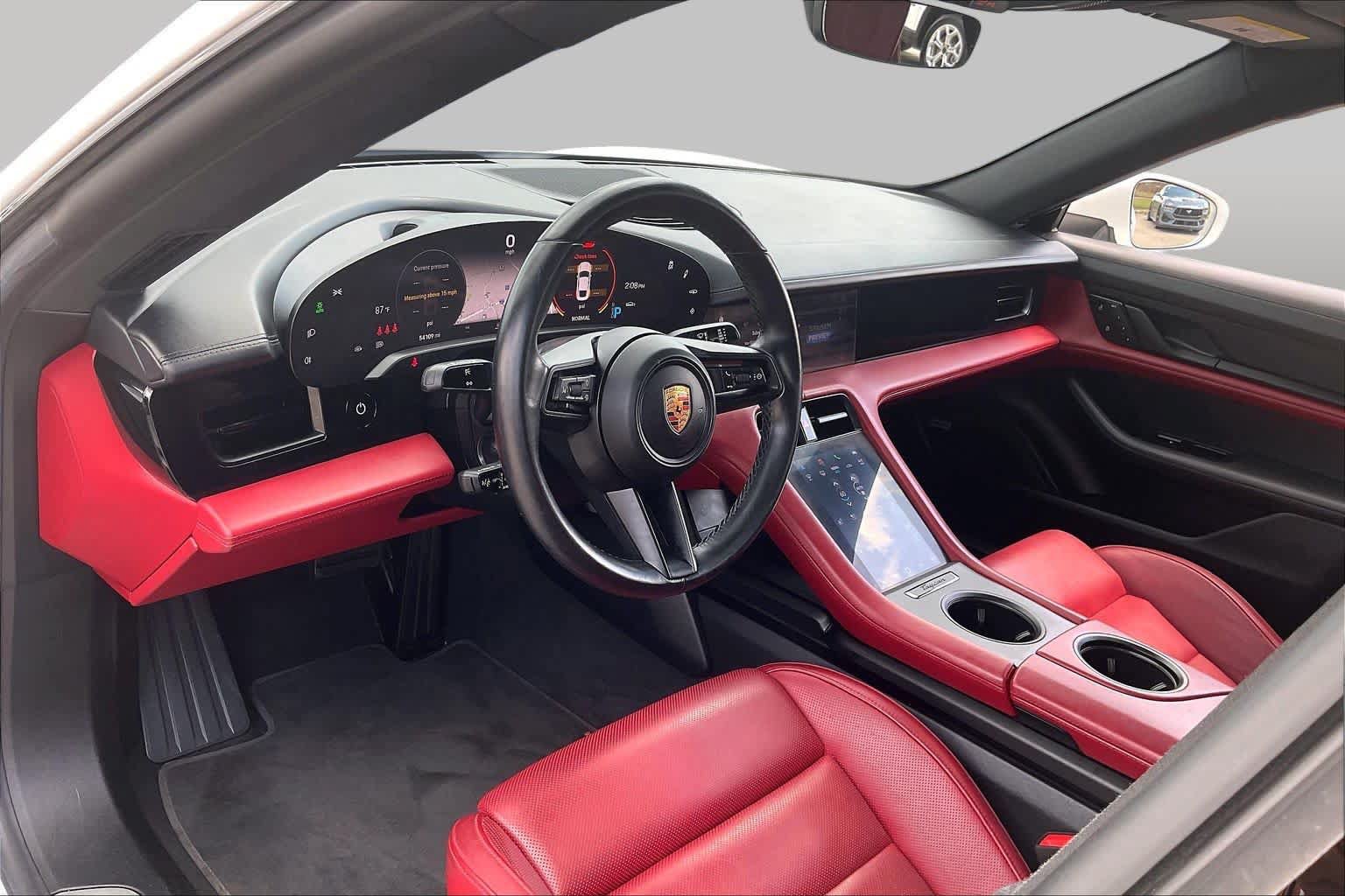 Used 2022 Porsche Taycan 4S AWD/4WD image 15