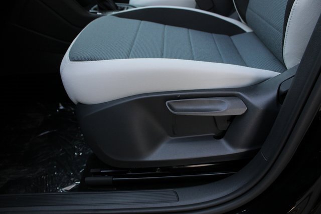 New 2025 Volkswagen Taos S image 13