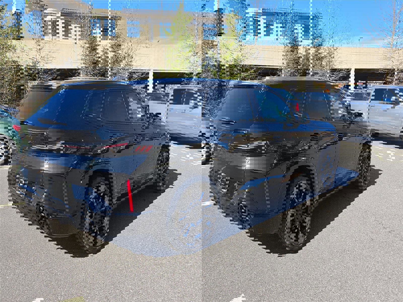 Used 2023 BMW XM image 3