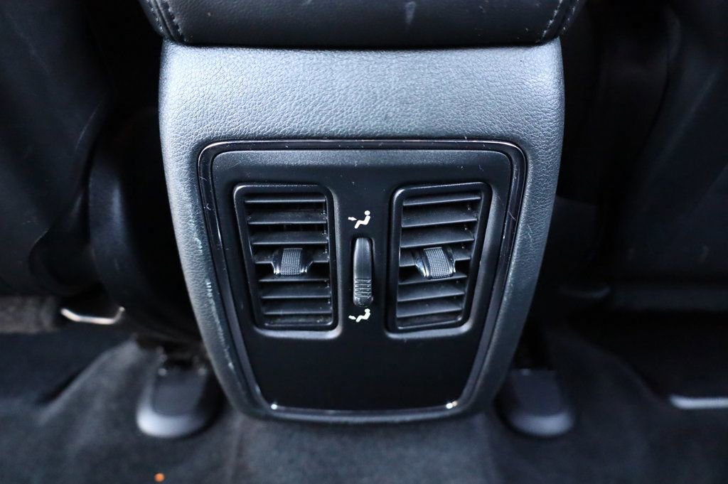 Used 2016 Jeep Grand Cherokee Laredo w/ Quick Order Package 23E image 35