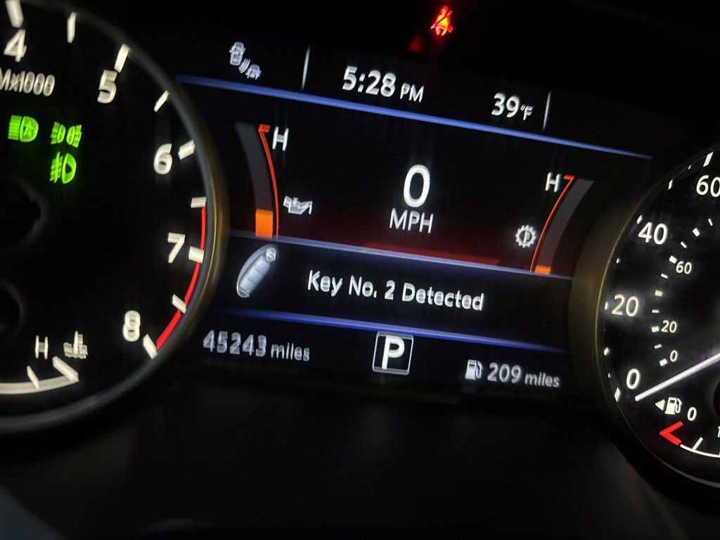 Used 2021 Nissan Maxima SR w/ Sport Mat Group image 7