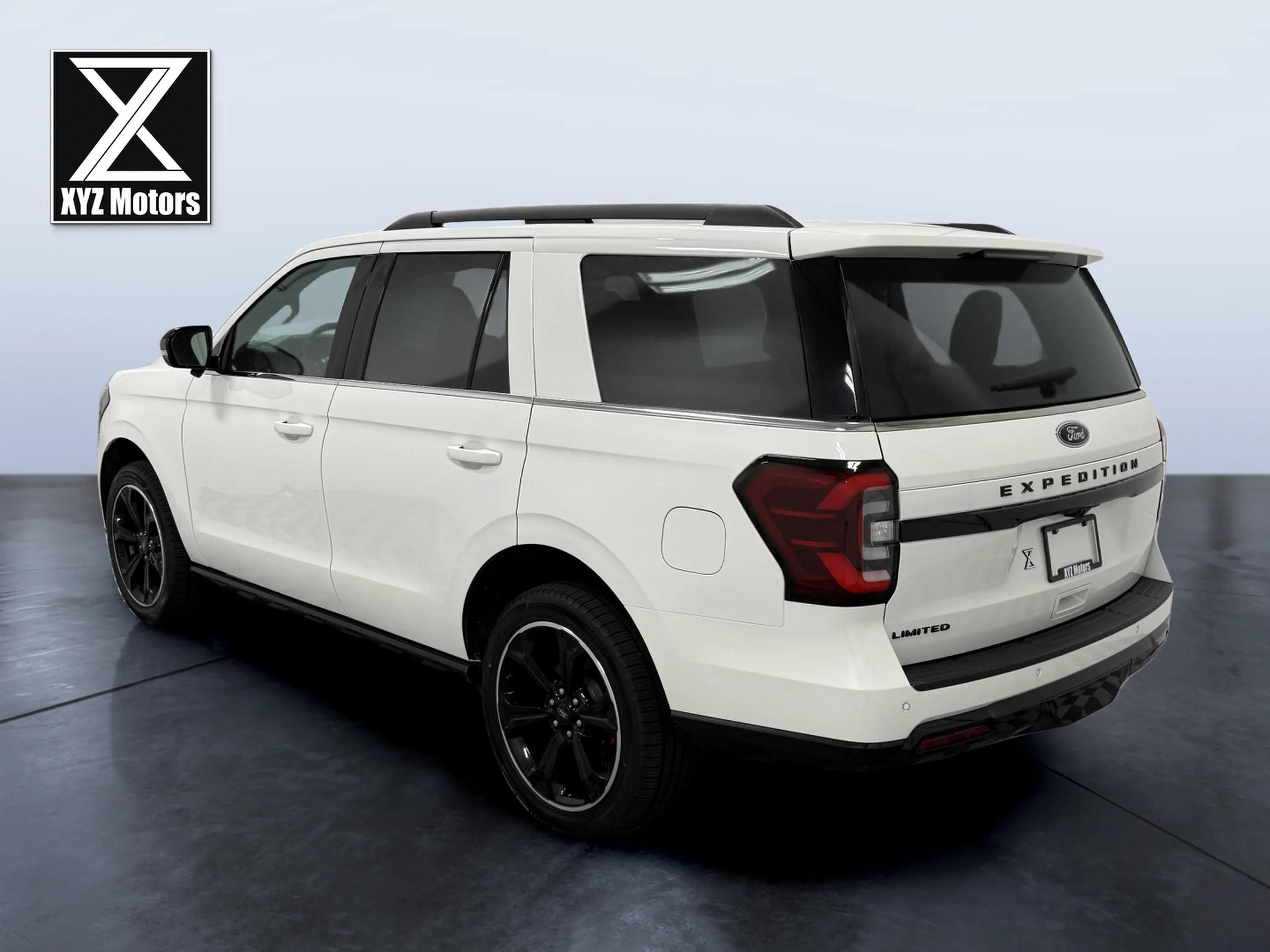 Used 2023 Ford Expedition Limited AWD/4WD image 4