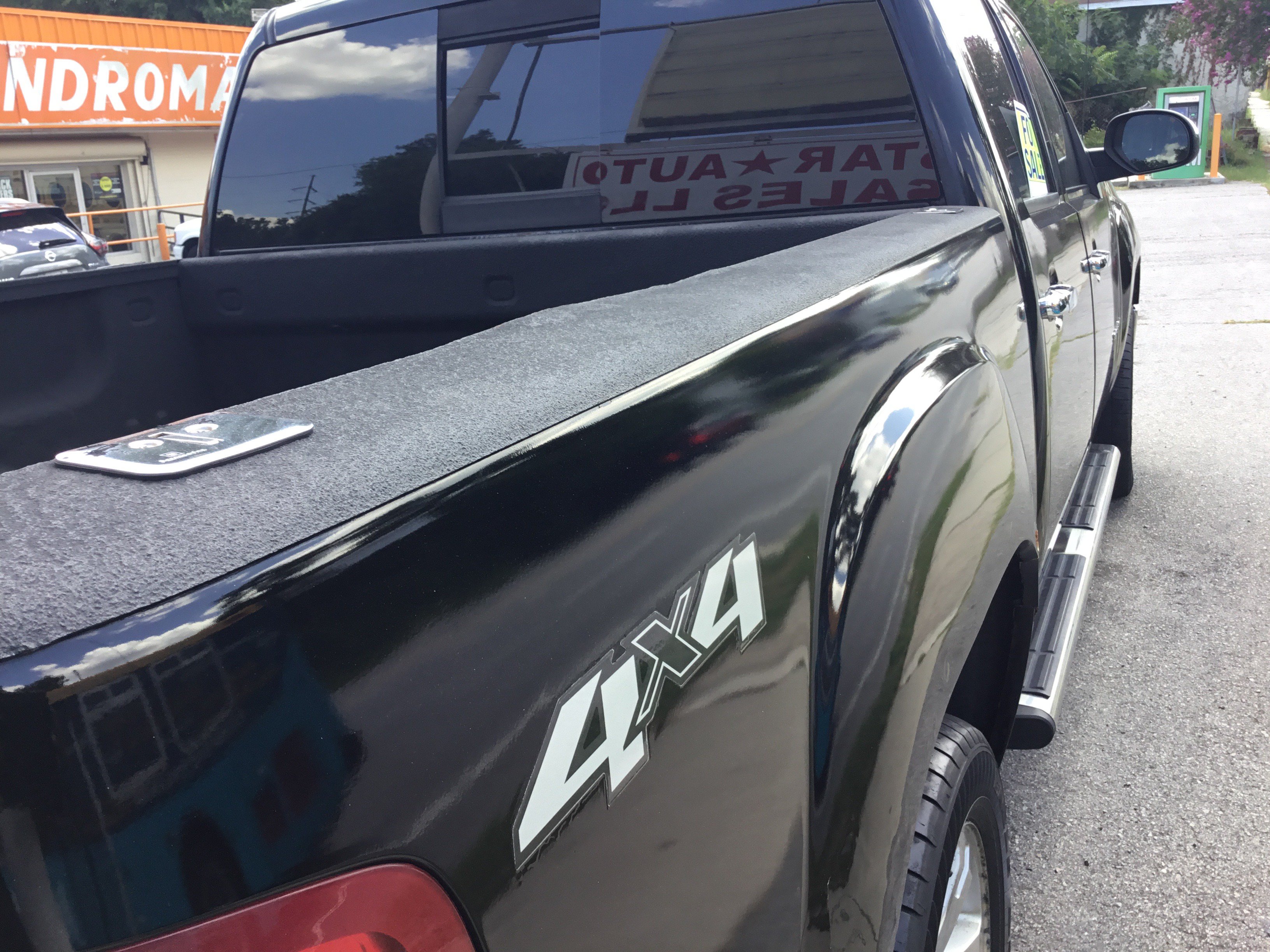 Used 2007 GMC Sierra 1500 SLT w/ Entertainment Package AWD/4WD image 8