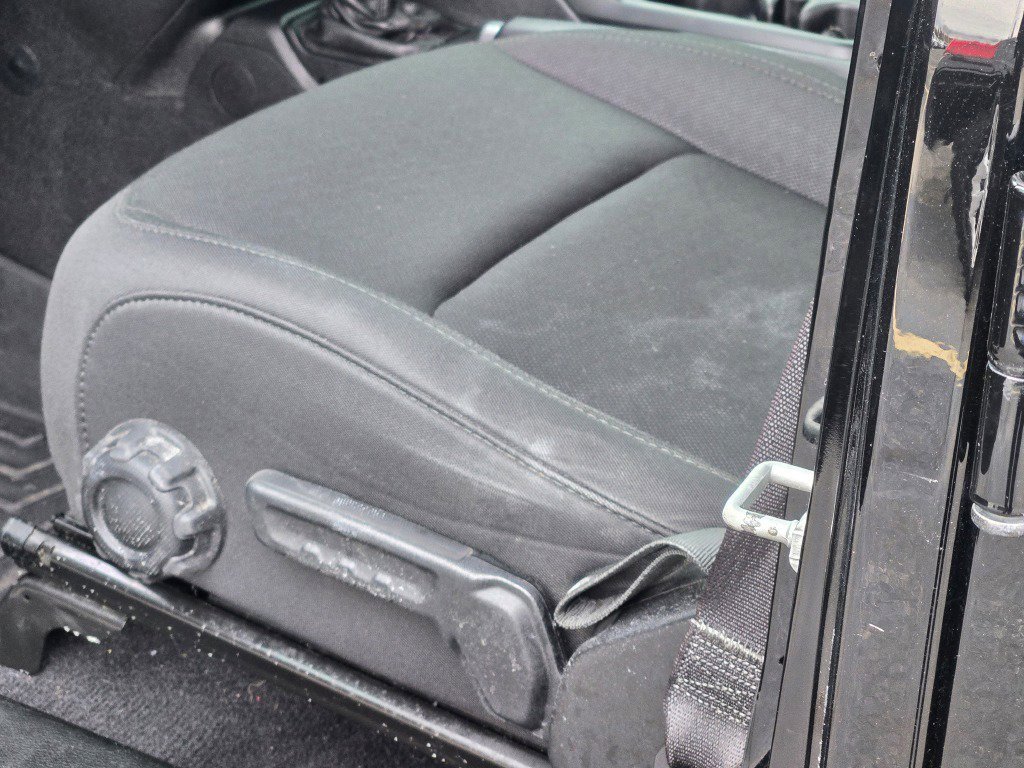 Used 2021 Jeep Gladiator Willys image 18