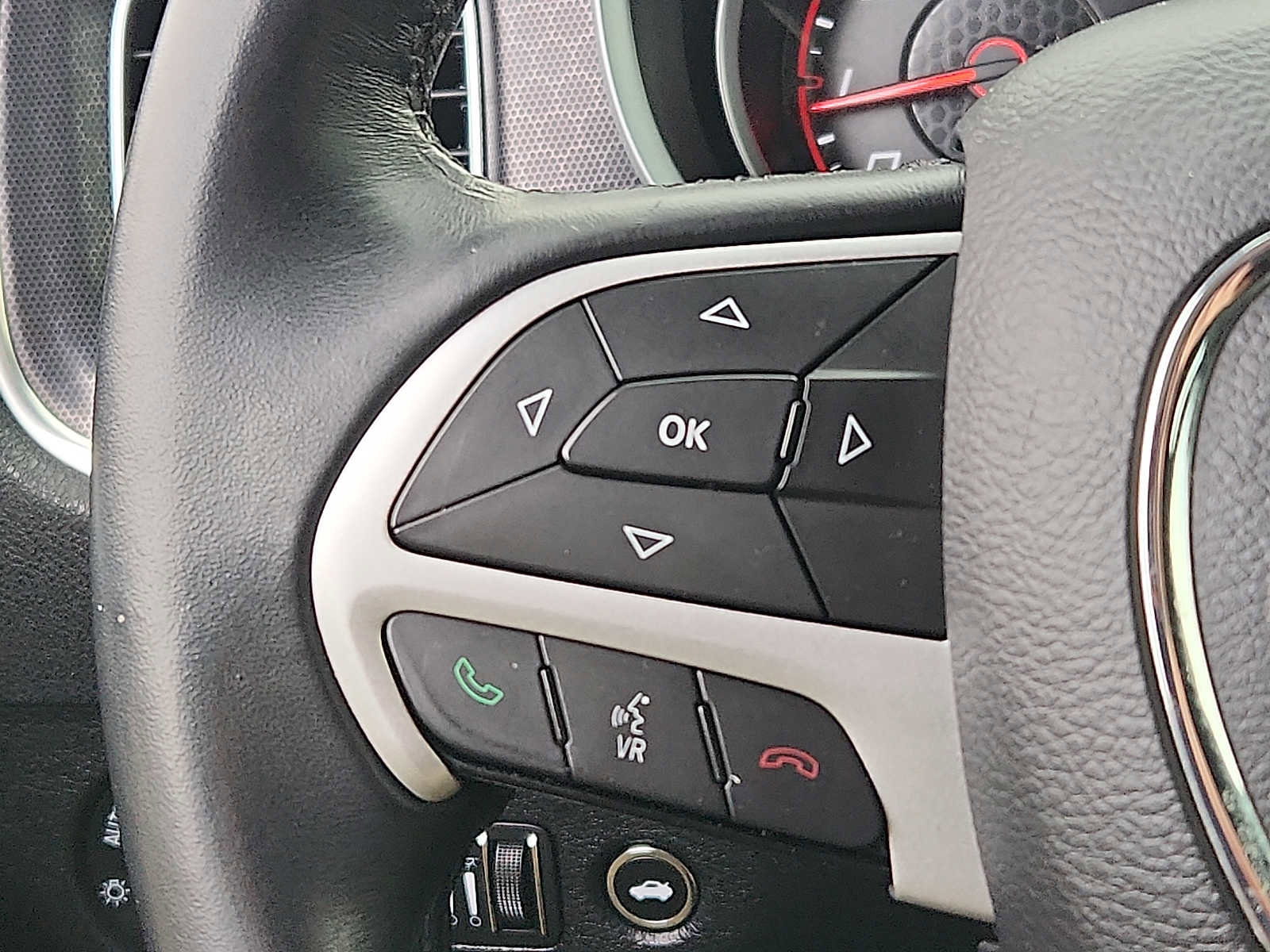 Used 2016 Dodge Charger SXT image 20