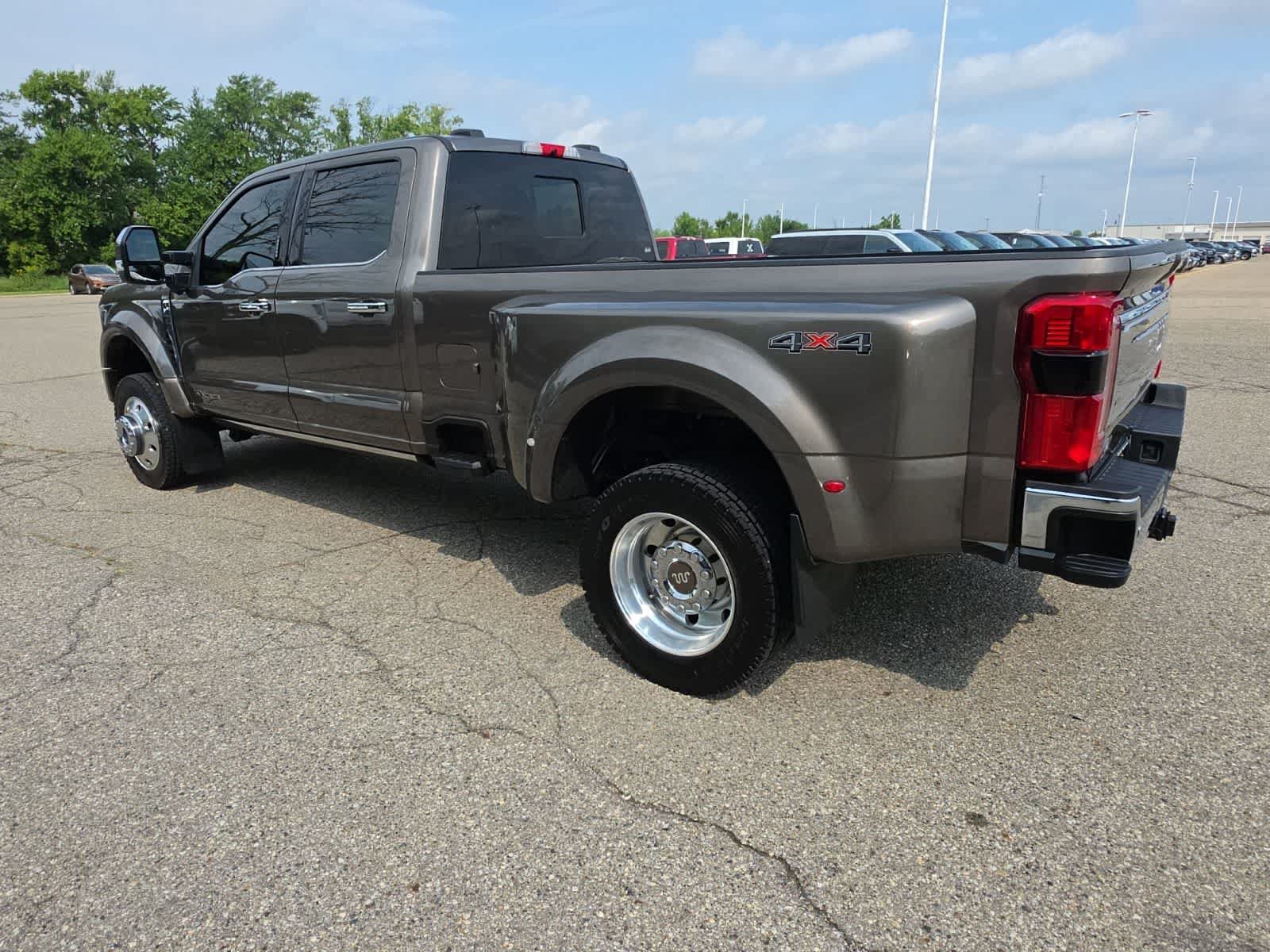 Used 2023 Ford F450 King Ranch w/ Chrome Package AWD/4WD image 15