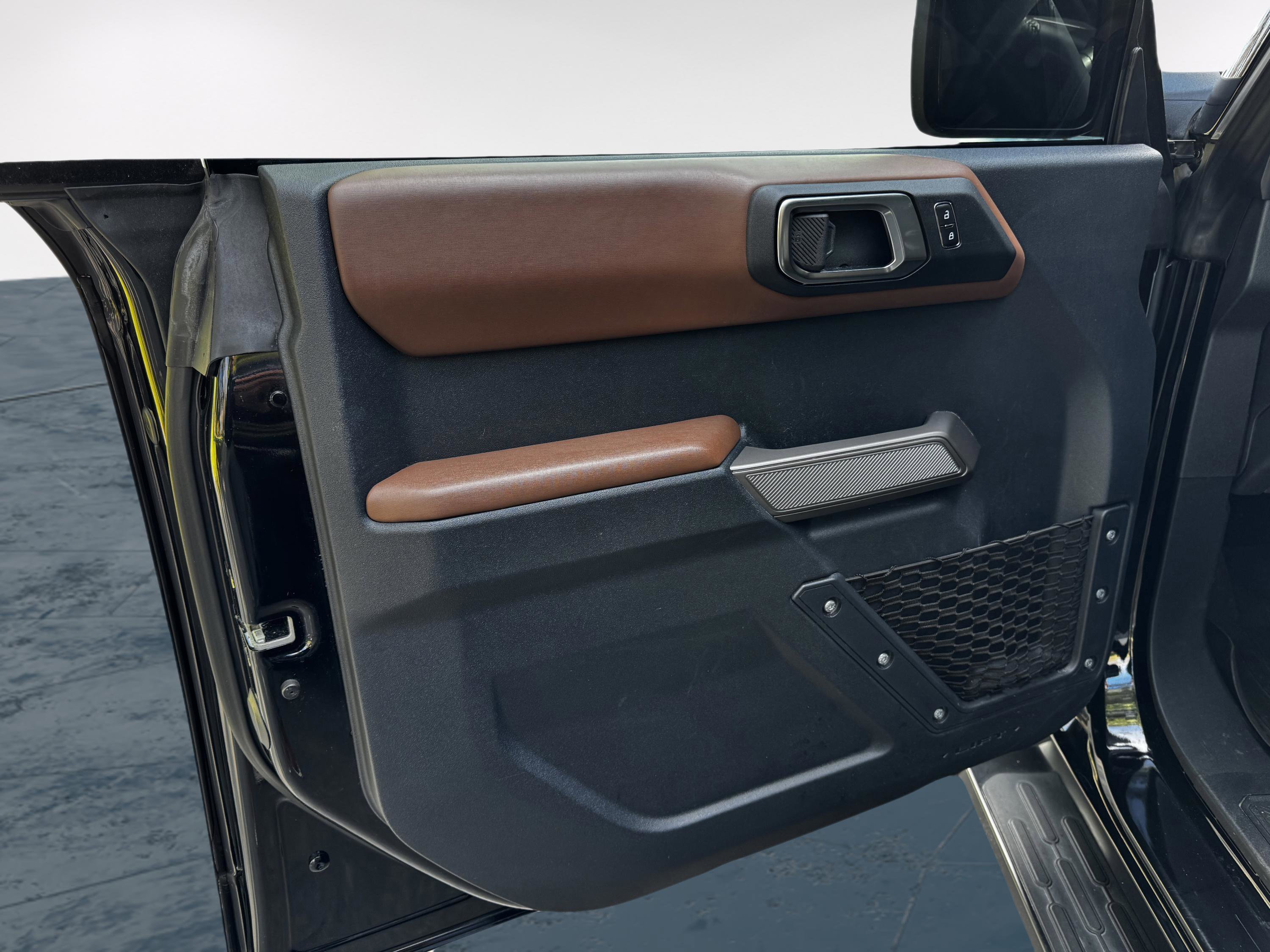 Used 2023 Ford Bronco Outer Banks image 24