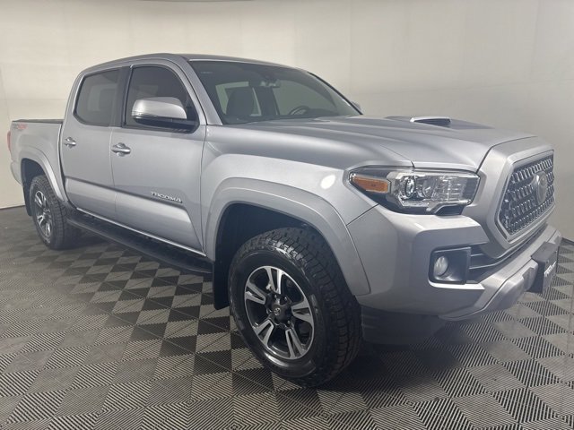 Used 2018 Toyota Tacoma TRD Sport image 1