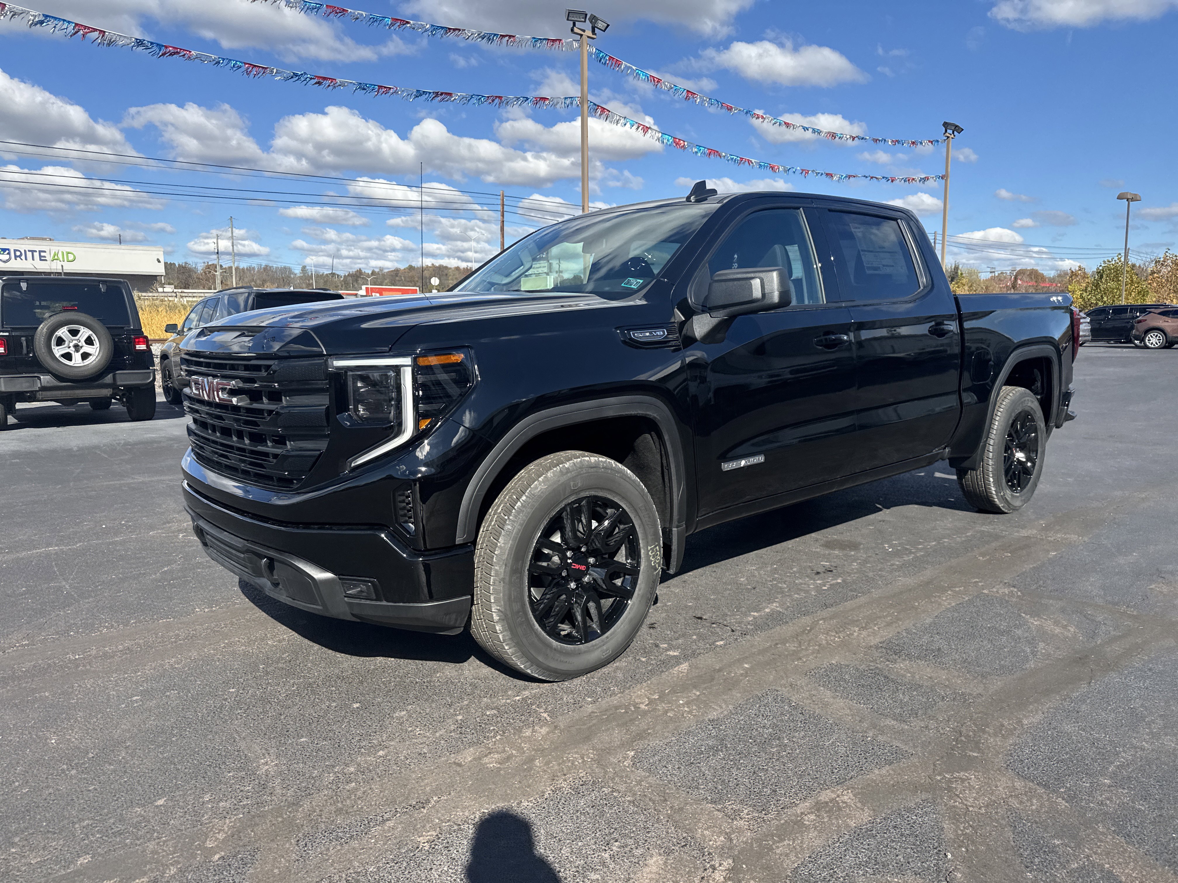 New 2026 GMC Sierra 1500 Elevation AWD/4WD image 8