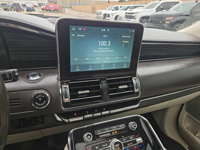 Used 2021 Lincoln Navigator Black Label w/ Cargo Convenience Package image 18