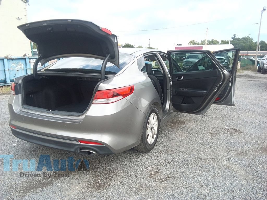 Used 2018 Kia Optima LX FWD image 17
