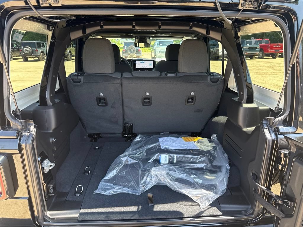 New 2026 Jeep Wrangler Unlimited Sport AWD/4WD image 21