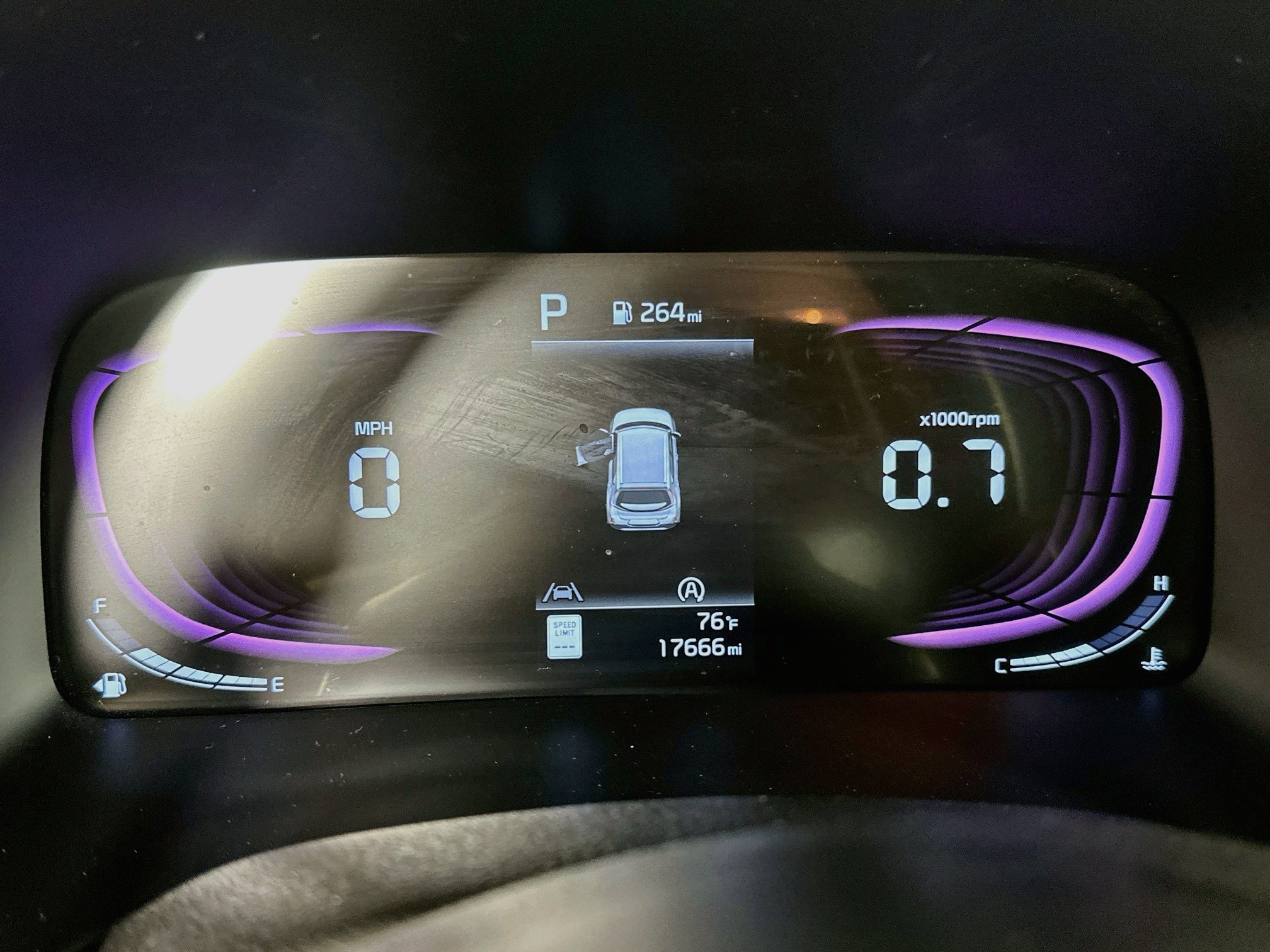 Used 2025 Kia Soul LX w/ LX Technology Package FWD image 19