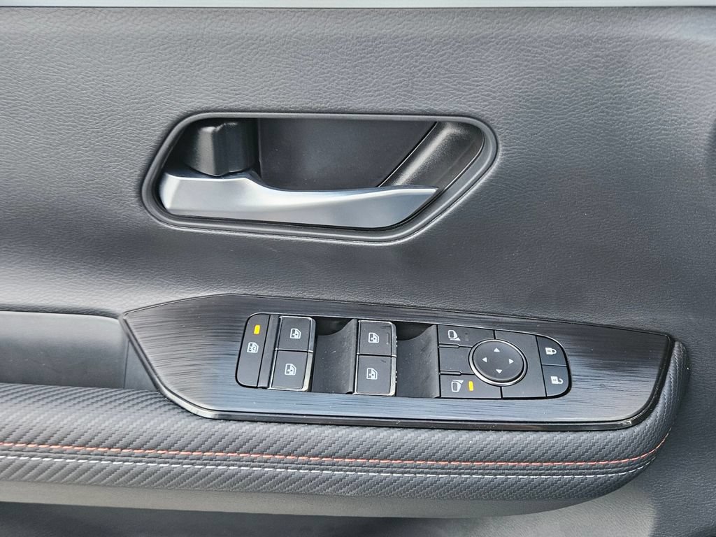 New 2026 Nissan Kicks SR FWD image 29