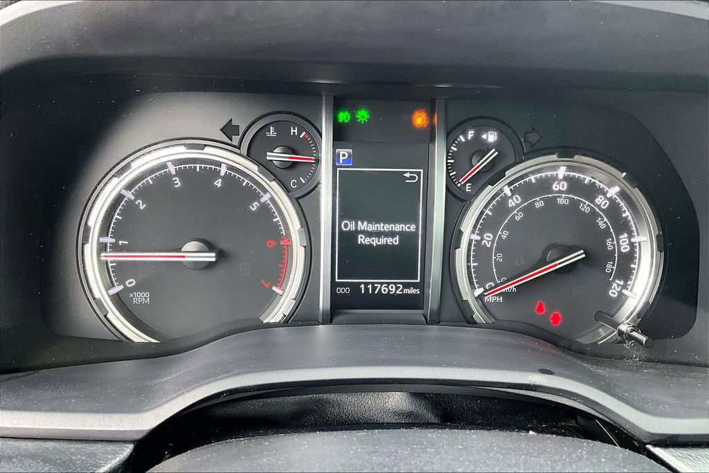 Used 2020 Toyota 4Runner TRD Off-Road Premium AWD/4WD image 29