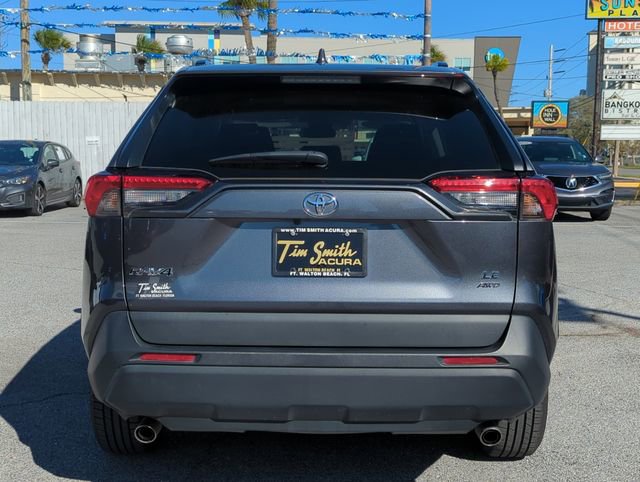 Used 2021 Toyota RAV4 LE image 5