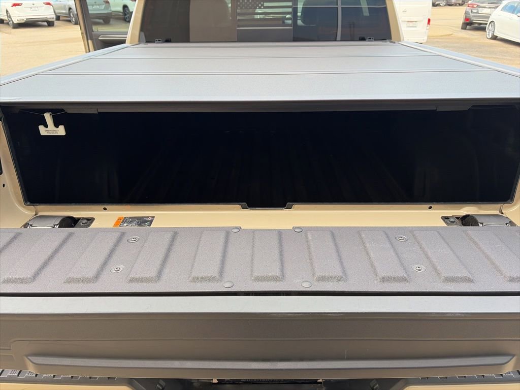 Used 2022 GMC Sierra 1500 AT4 w/ AT4 Premium Package AWD/4WD image 13