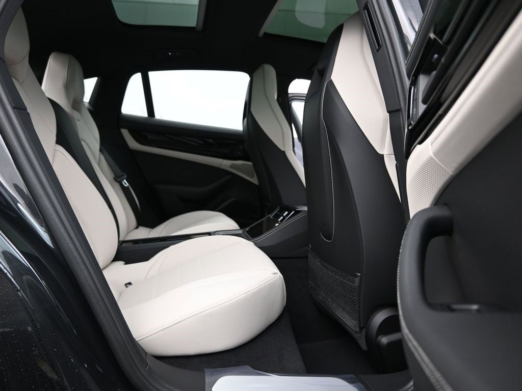 New 2025 Porsche Panamera image 20