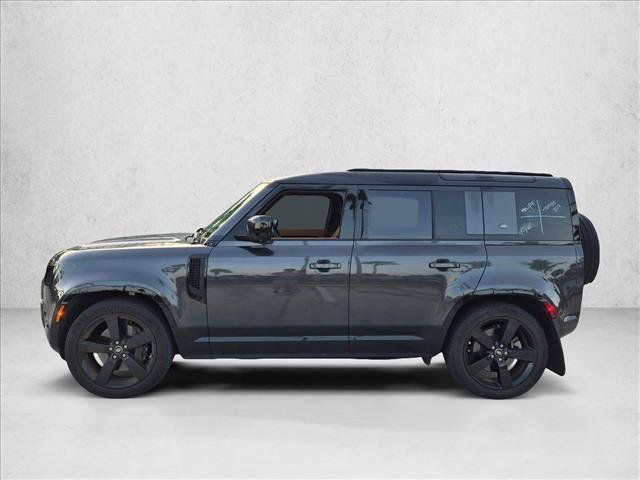 Used 2024 Land Rover Defender 110 X-Dynamic SE AWD/4WD image 8