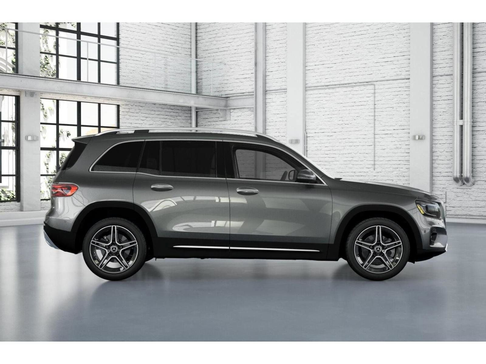 New 2026 Mercedes-Benz GLB 250 image 2
