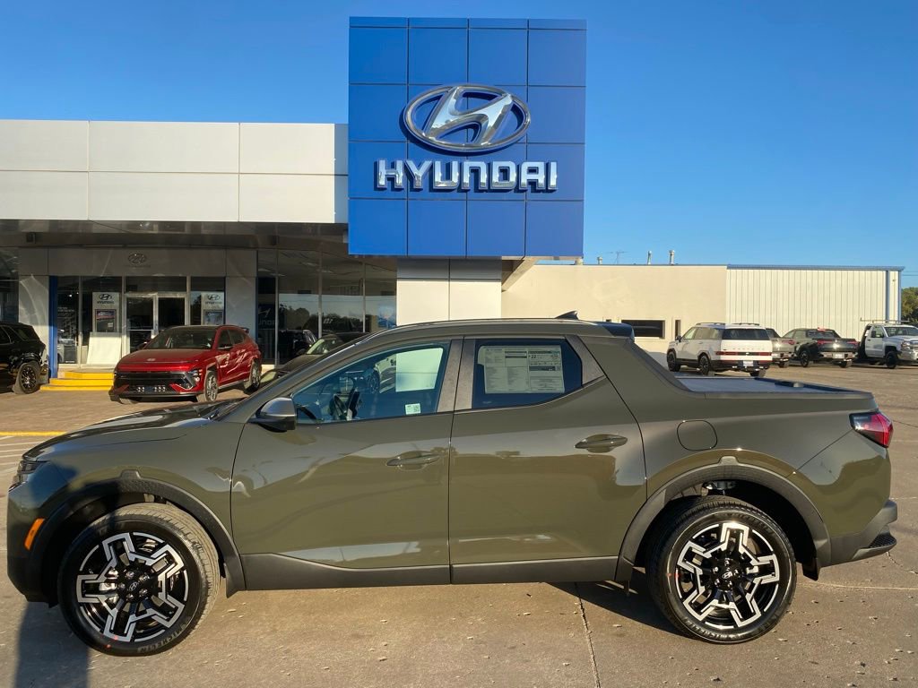Used 2025 Hyundai Santa Cruz Limited AWD/4WD image 3