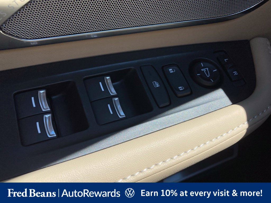 Used 2023 Acura RDX w/ Technology Package FWD image 29