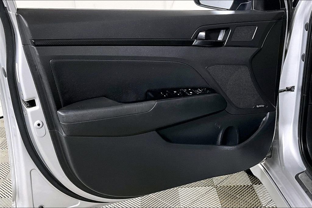 Used 2018 Hyundai Elantra Sport w/ Sport Premium Package 03 image 22