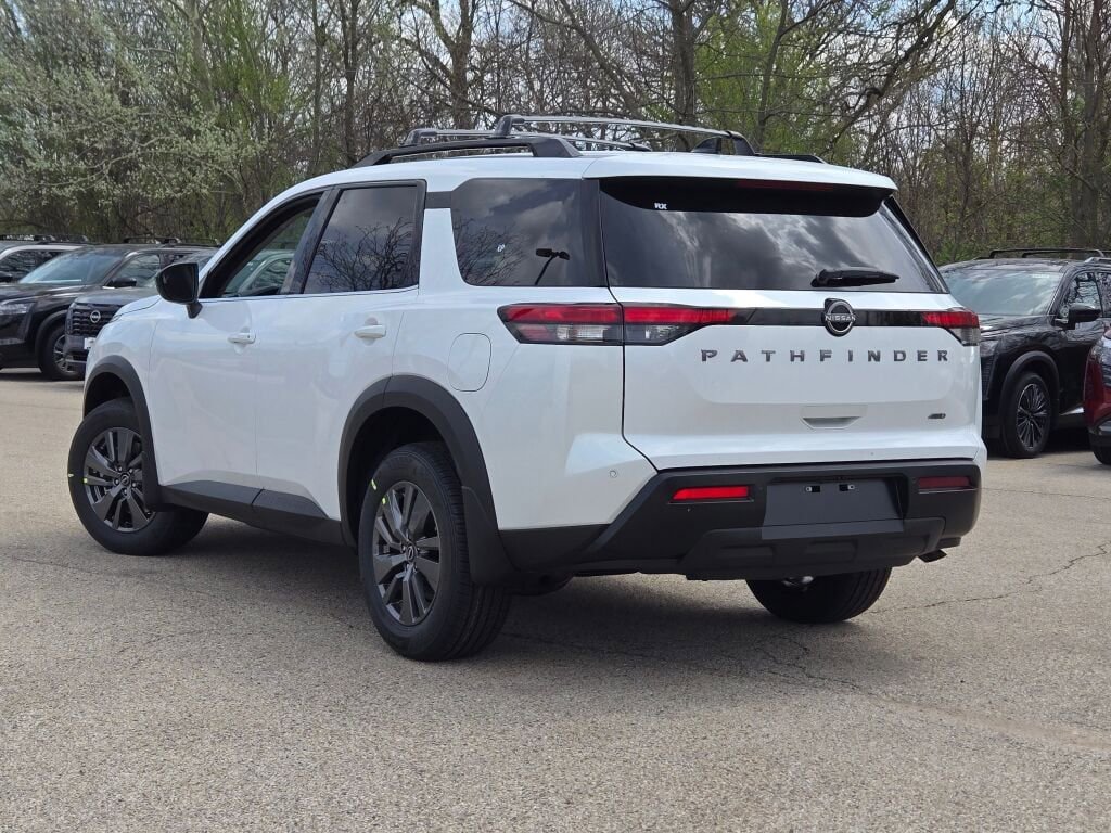 New 2026 Nissan Pathfinder SV w/ Cargo Package AWD/4WD image 12