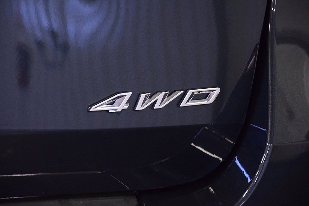 Used 2023 Ford Explorer King Ranch w/ Technology Package image 12