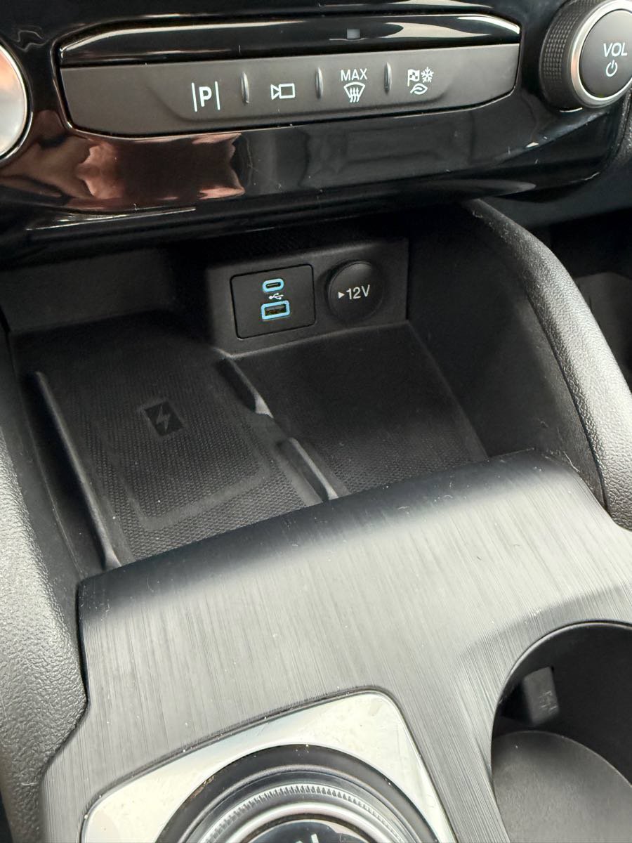 Used 2023 Ford Escape SE w/ PHEV Premium Package FWD image 21