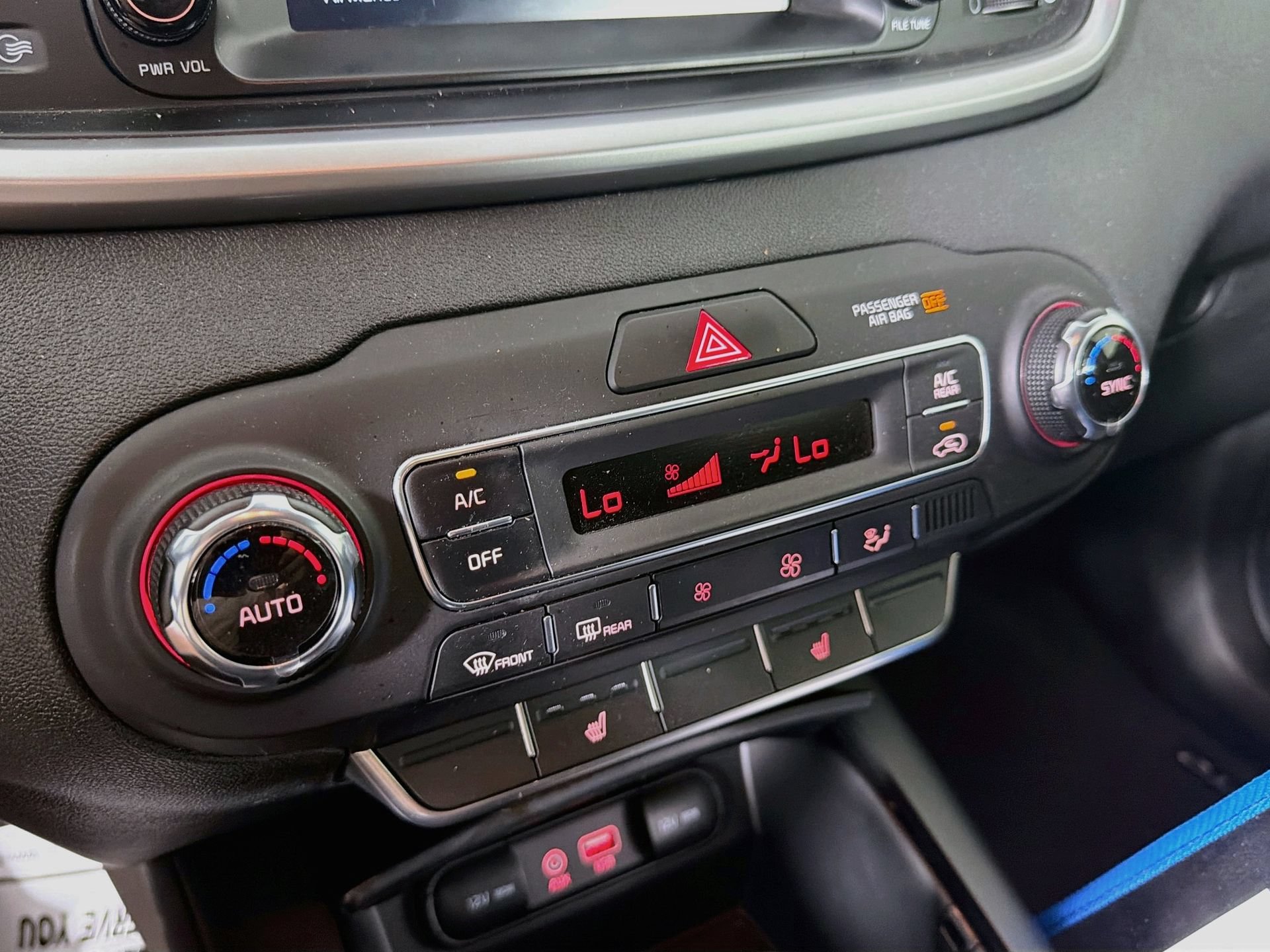 Used 2020 Kia Sorento S FWD image 15