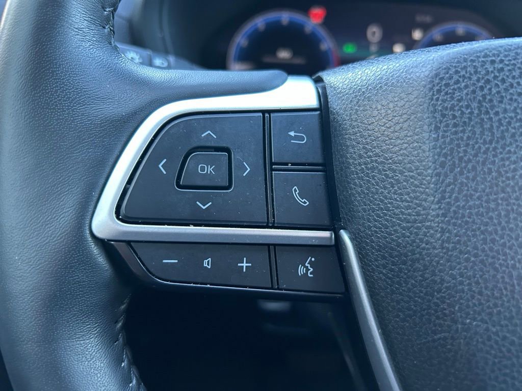 Used 2024 Toyota Grand Highlander Limited image 22