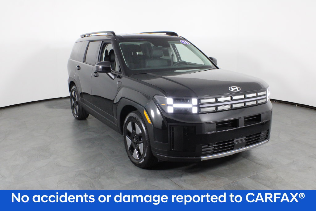 Used 2026 Hyundai Santa Fe SEL FWD image 5