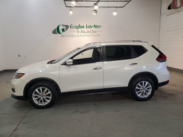 Used 2017 Nissan Rogue SV image 3