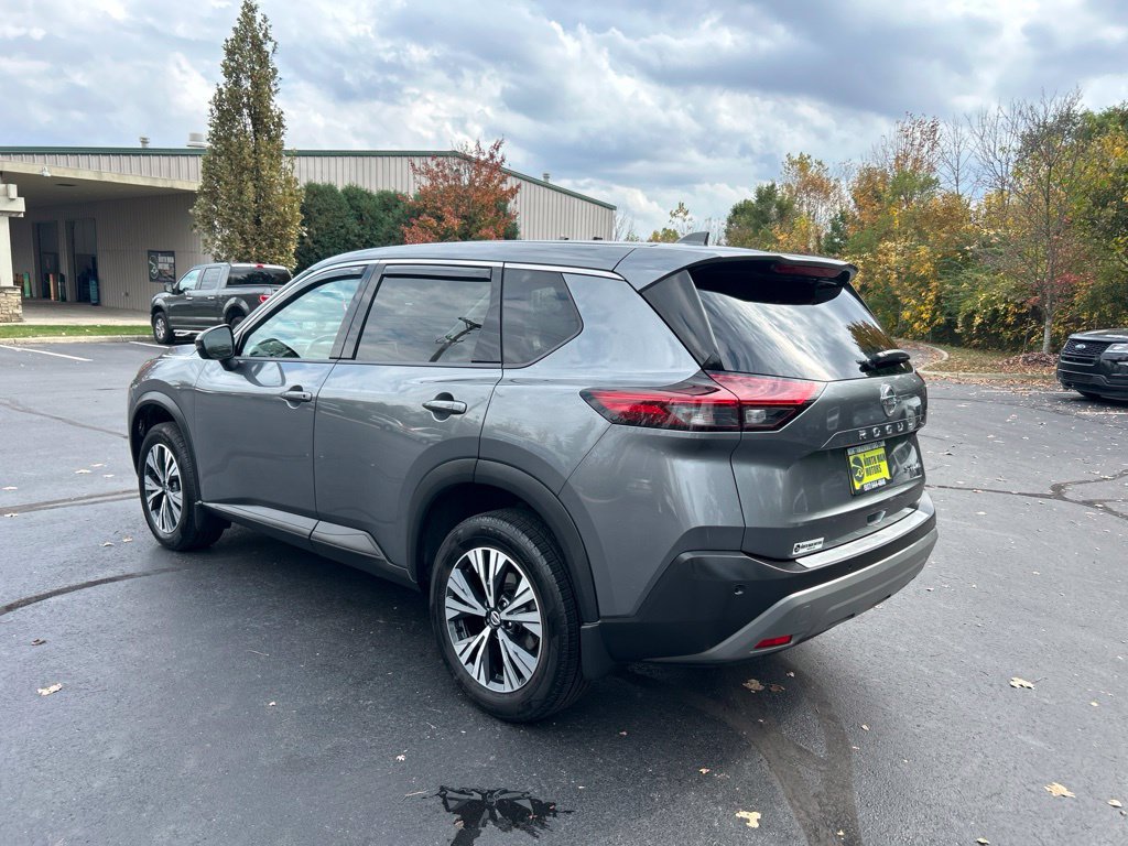 Used 2021 Nissan Rogue SV AWD/4WD image 5