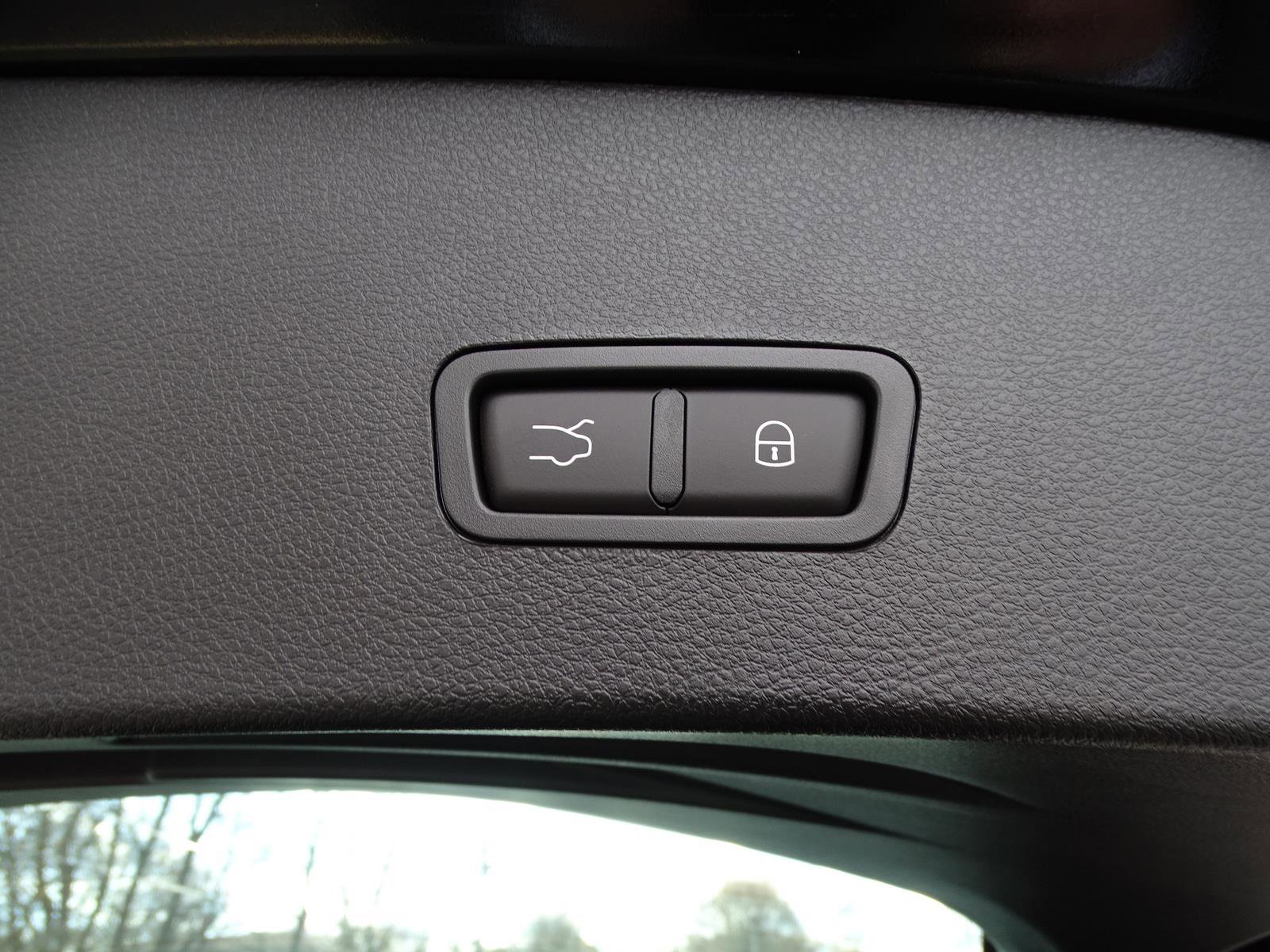 New 2024 Dodge Hornet R/T Plus w/ R/T Blacktop Package image 6