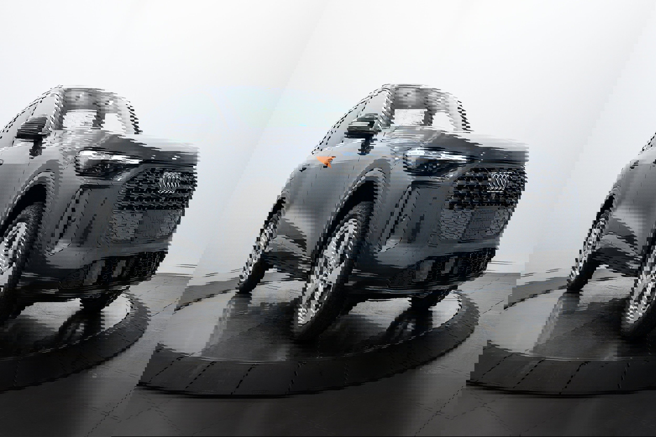 New 2025 Audi Q5 Premium Plus